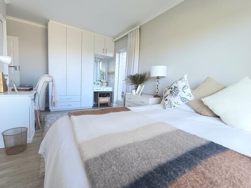 5 Bedroom Property for Sale in Welgemoed Western Cape